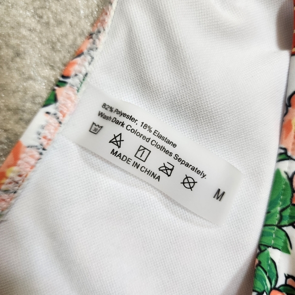 NWOT Triangle O Ring Wrap String Bikini Swimsuit Strawberry Floral Print Medium - Picture 10 of 13